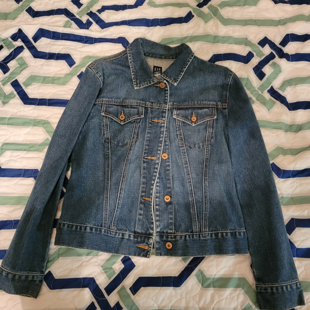 Gap Jean Jacket size Large